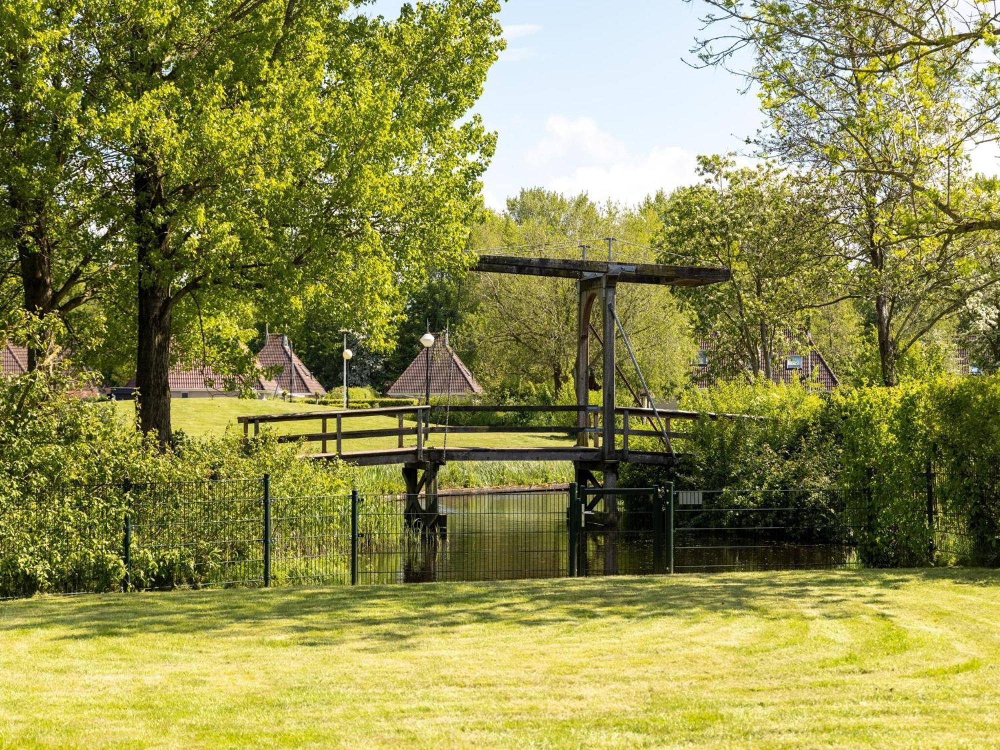 Detached Bungalow With 2 Bathrooms, In The Middle Of Nature Earnewâld Extérieur photo